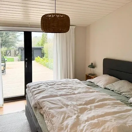 Renovated Wooden House At Vejby